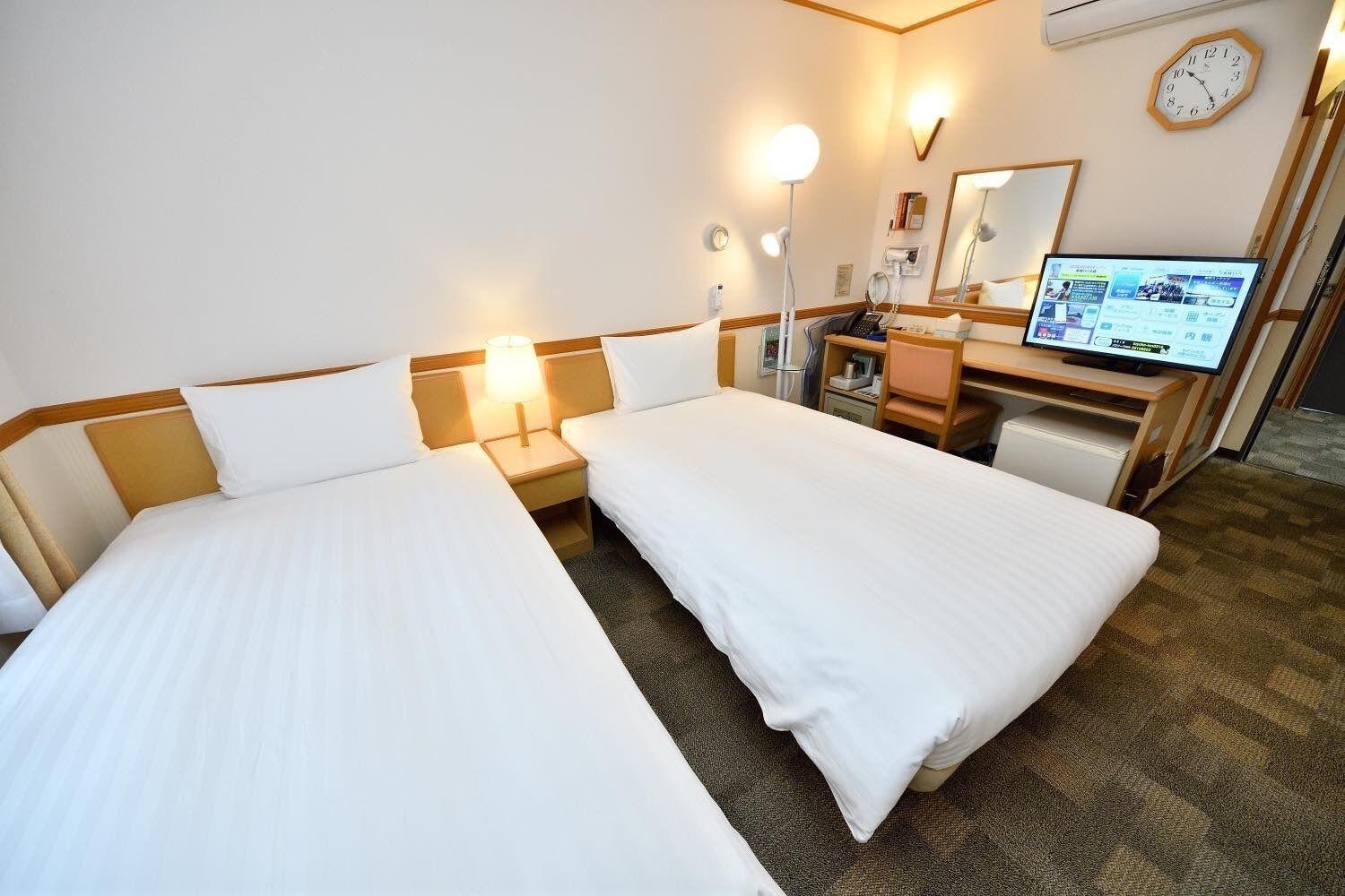 Toyoko Inn Hokkaido Kushiro Juji-Gai Esterno foto