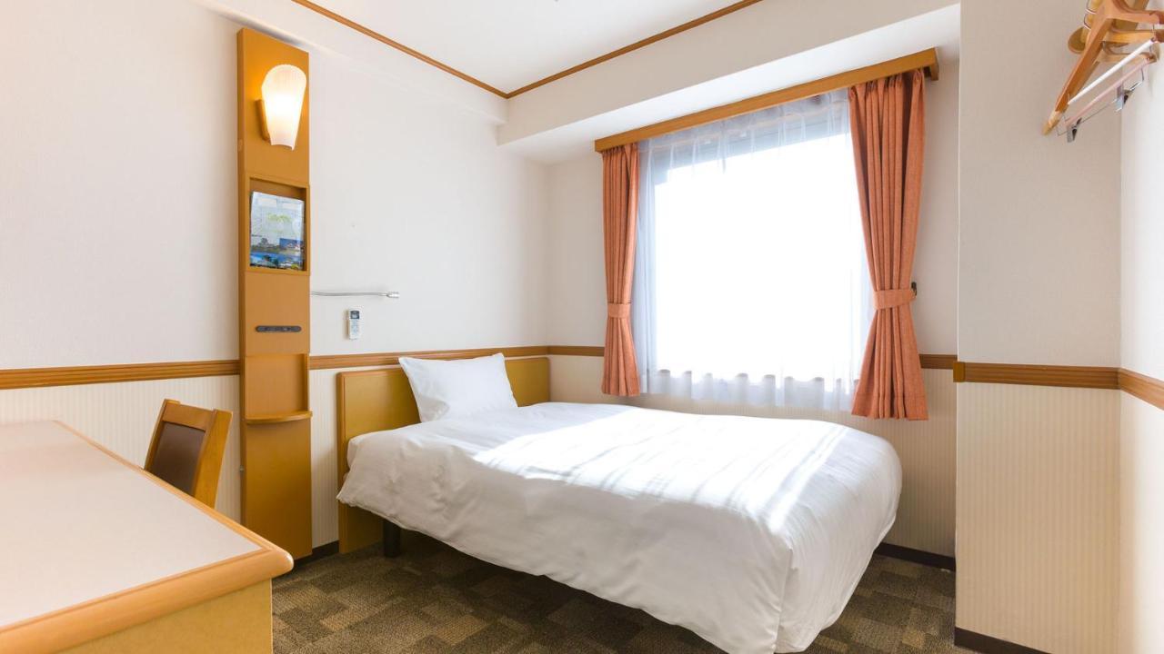 Toyoko Inn Hokkaido Kushiro Juji-Gai Esterno foto