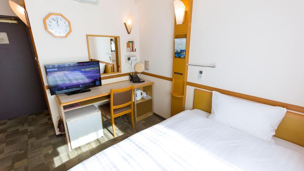 Toyoko Inn Hokkaido Kushiro Juji-Gai Esterno foto